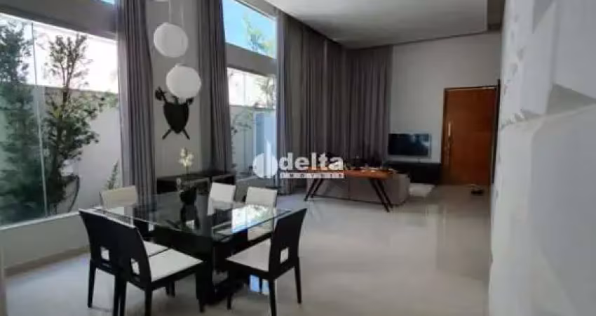 Casa em condomínio disponível para Locação no bairro Laranjeiras em Uberlândia-MG