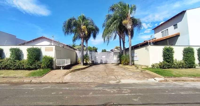 Casa em condomínio disponível para locação no bairro Chácaras Tubalina E Quartel em Uberlândia-MG