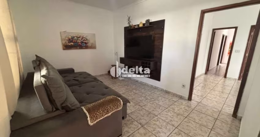Casa residencial disponível para Locação no bairro Jardim Patrícia em Uberlândia-MG.