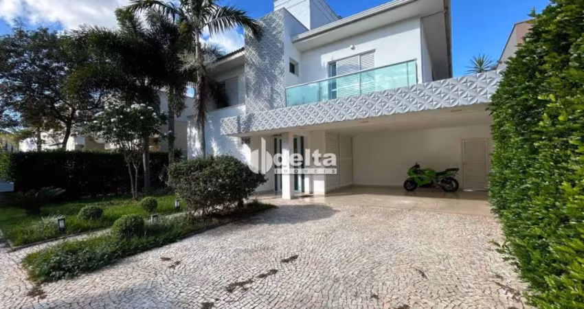 Casa no condomínio Jardins Roma disponível para Locação e venda em Uberlândia-MG