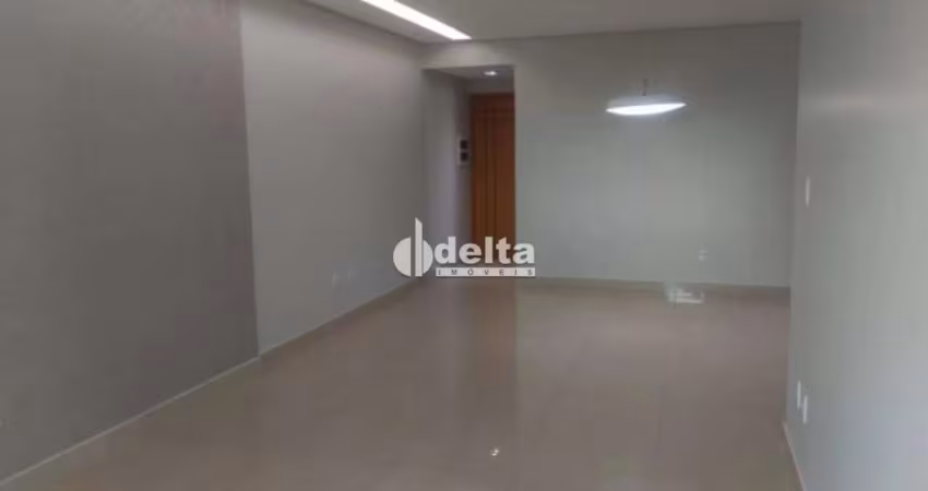 Apartamento disponível para locação e venda no bairro Santa Mônica em Uberlândia-MG