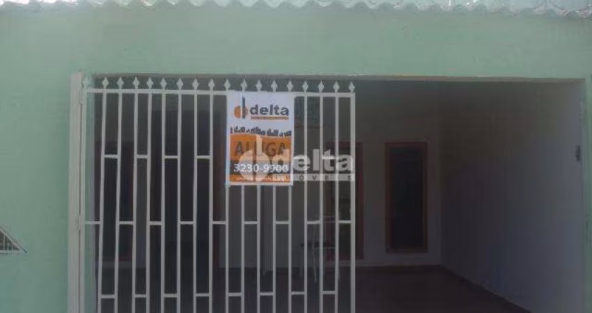 Casa disponível para locação no bairro Marta Helena em Uberlândia-MG
