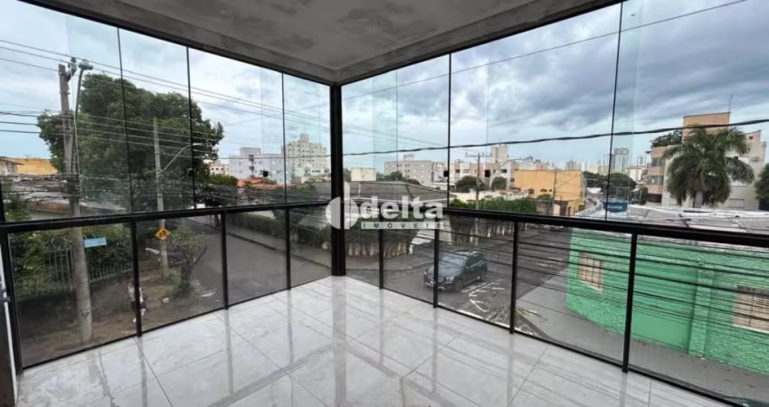 Sobrado disponível para locação no bairro Saraiva em Uberlândia-MG