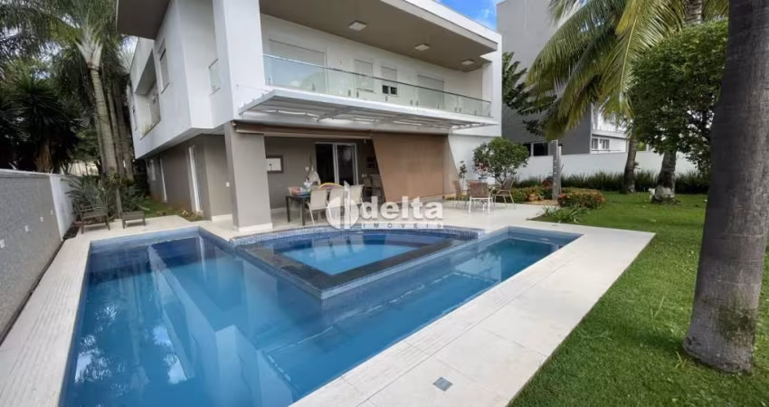 Casa em condomínio disponível para locação no bairro Morada da Colina em Uberlândia-MG