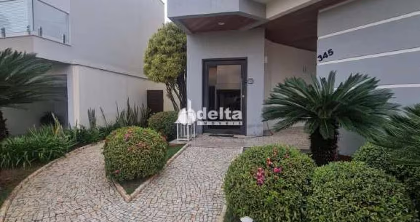 Sobrado residencial disponível para venda no bairro Bosque dos Buritis em Uberlândia-MG