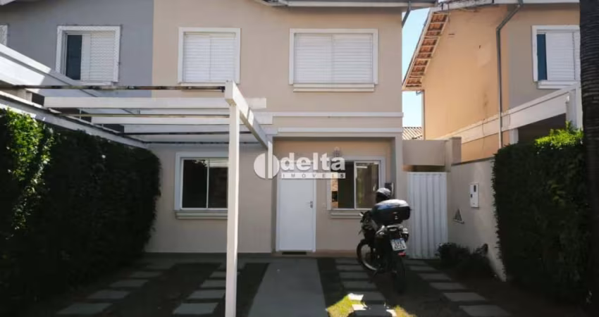 Casa no condomínio The Palms disponível para locação e venda no bairro Morada da Colina em Uberlândia-MG.