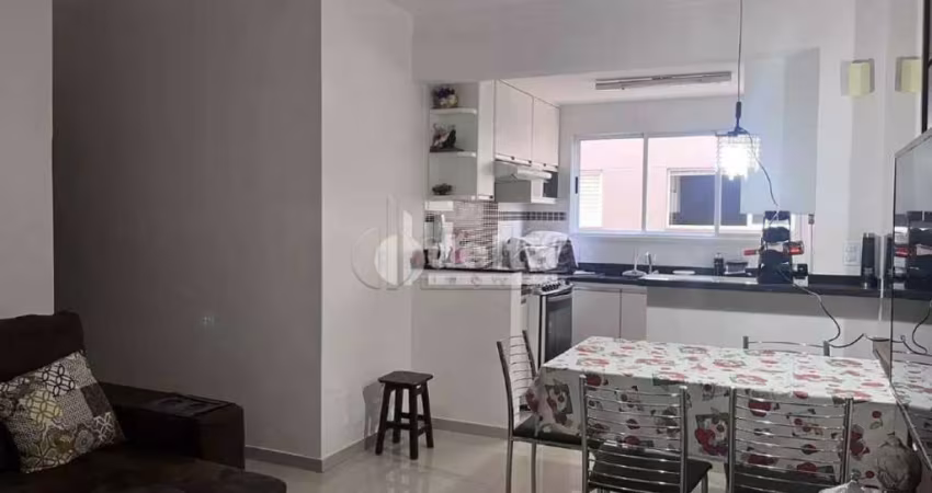 Apartamento disponível para locação e venda no bairro Santa Mônica em Uberlândia-MG