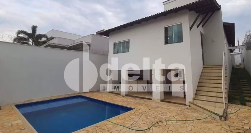 Casa residencial disponível para Locação no bairro City Uberlândia em Uberlândia-MG.