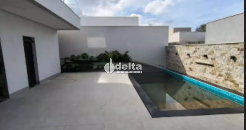 Casa em condomínio disponível para venda no bairro Laranjeiras em Uberlândia-MG