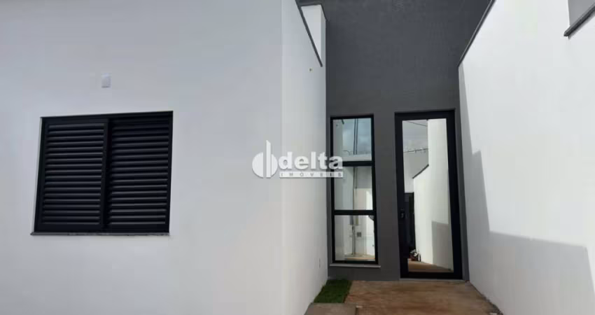 Casa a venda no bairro Novo Mundo.