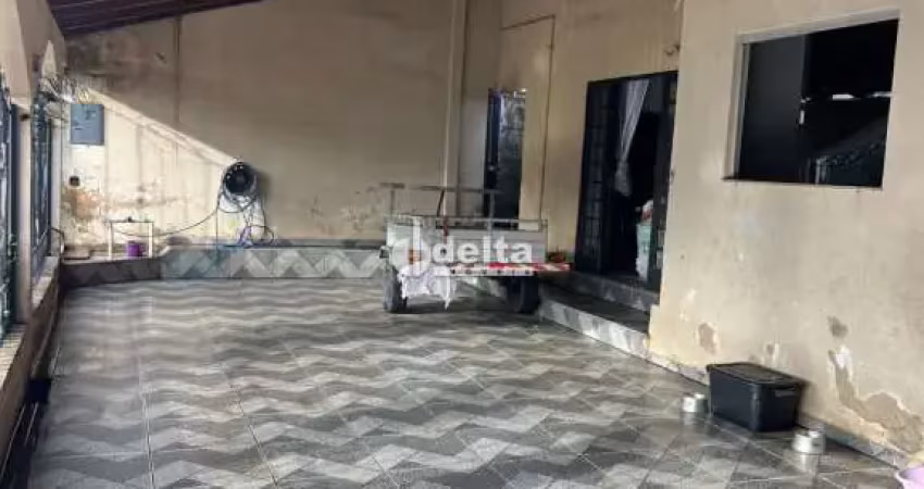 Casa disponível para venda no bairro Carajás em Uberlândia MG