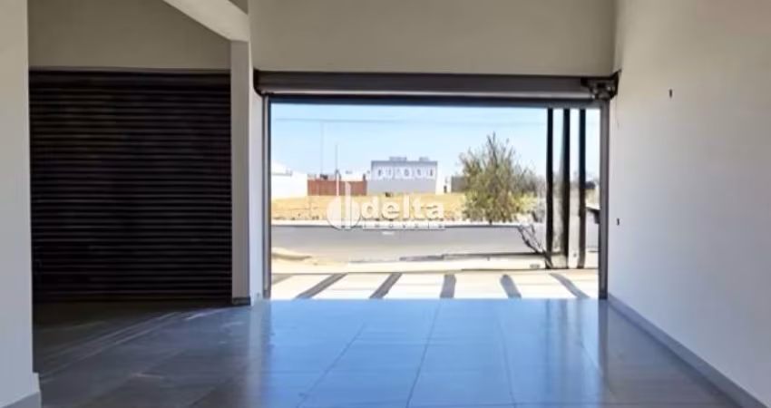 Loja disponível para locação no bairro Novo Mundo em Uberlândia-MG