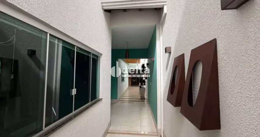 Casa disponível para venda no bairro Alto Umuarama em Uberlândia MG