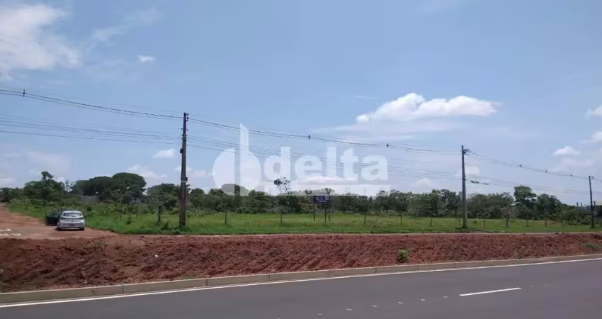 Área disponível para venda no bairro jardim canaã em uberlândia-mg