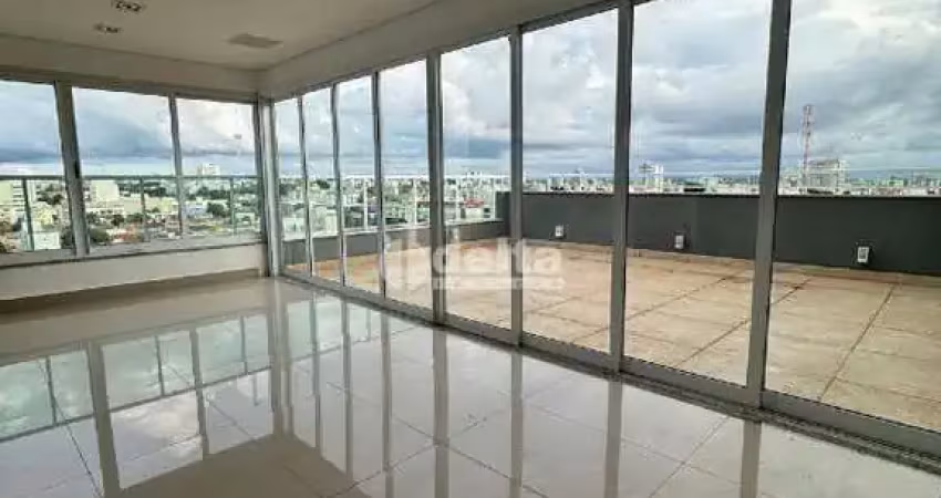 Cobertura  disponível para venda no bairro Santa Mônica em Uberlândia-MG