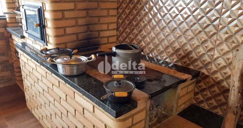 Chácara disponível para venda na Zona Rural de Uberlândia em Uberlândia-MG