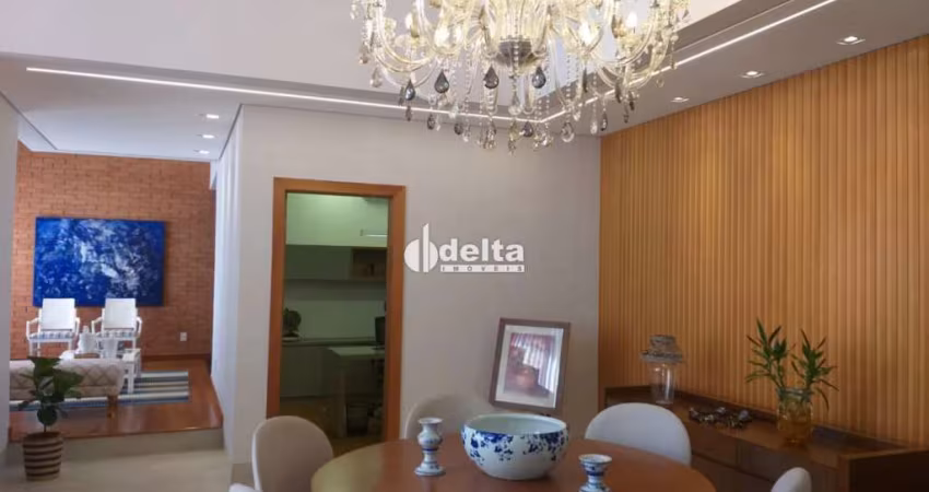 Casa no condomínio JARDIM VERSAILLES disponível para venda em Uberlândia-MG