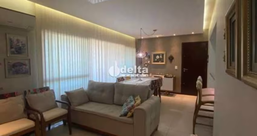 Apartamento disponível para aluguel e venda no bairro Santa Mônica em Uberlândia-MG
