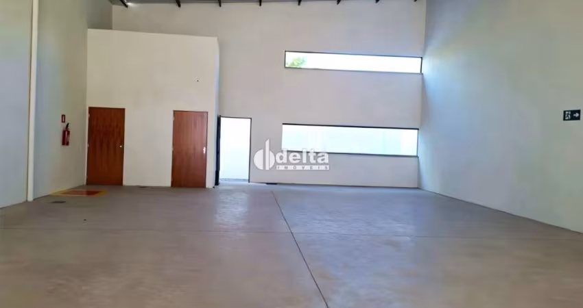 Loja disponível para locação no bairro Martins em Uberlândia-MG