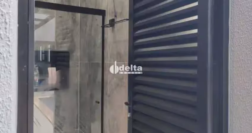 Casa residencial disponível no bairro Grand Ville em Uberlândia-MG.