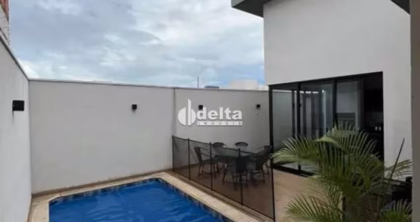 Casa no condomínio Reserva dos Ipê disponível no bairro Novo Mundo em Uberlândia-MG.
