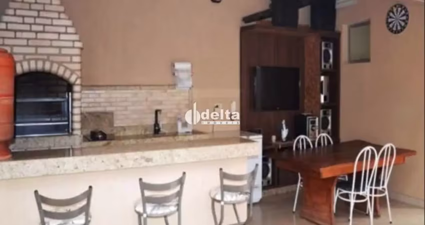 Casa disponível para venda no bairro alto umuarama em uberlândia mg