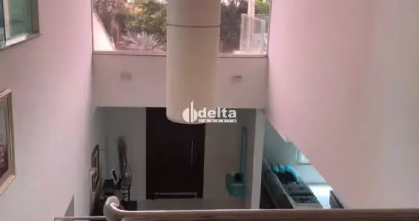 Casa residencial disponível para locação e venda no bairro jardim karaíba em uberlândia-mg.