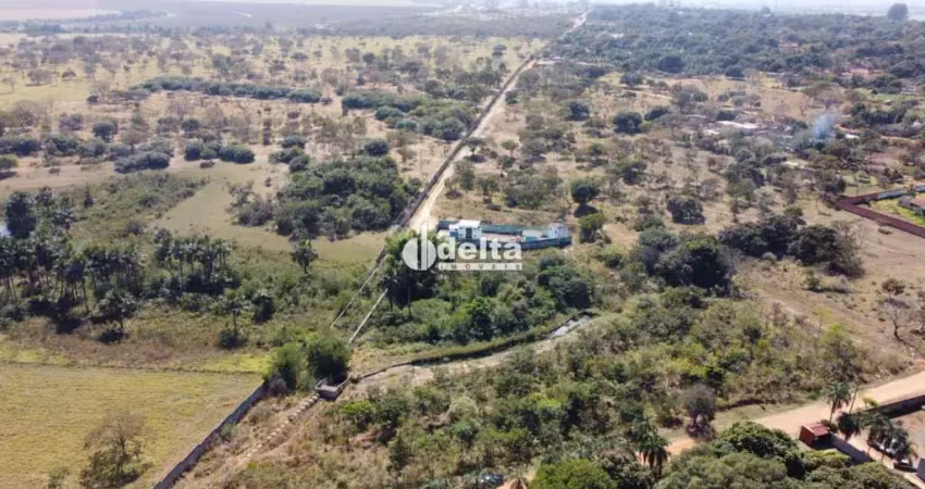 Área disponível para venda no bairro chácaras rancho alegre em uberlândia-mg.