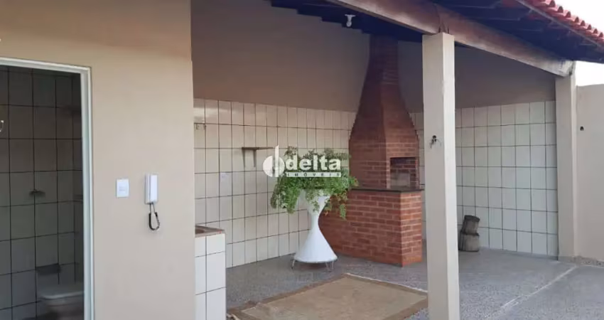 Casa disponível para venda no bairro santa mônica em uberlândia mg