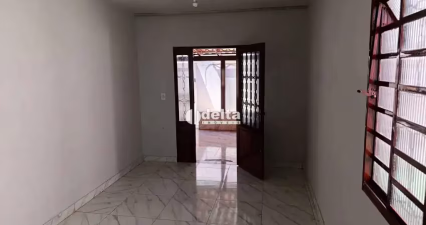 Casa residencial disponível para locação no bairro santa mônica em uberlândia-mg.