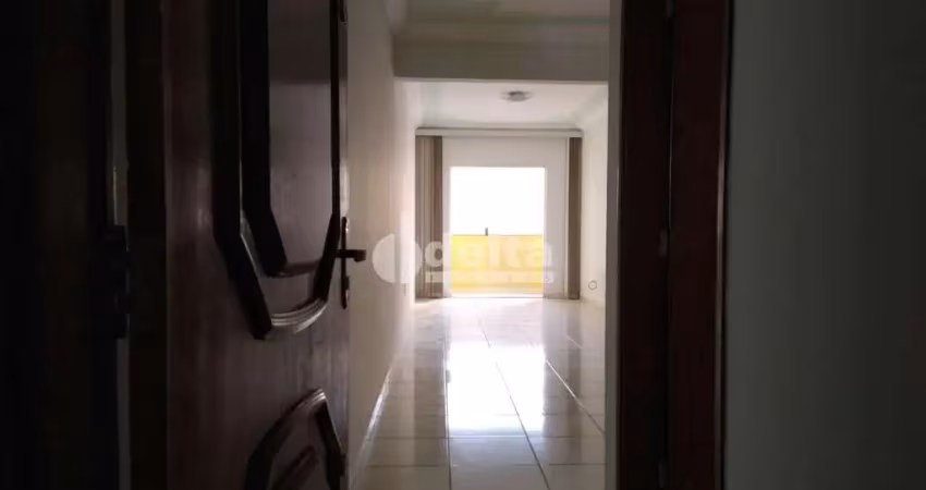 Apartamento disponível para locação no bairro santa mônica em uberlândia-mg