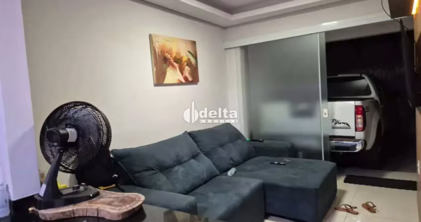Casa residencial com 2 quartos disponível para venda no bairro pacaembu em uberlândia-mg.