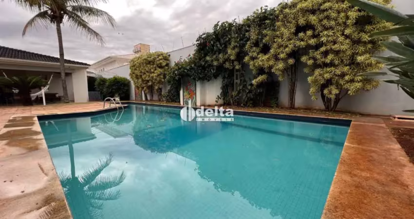 Casa residencial com 5 quartos disponível para venda no bairro morada da colina em uberlândia-mg.
