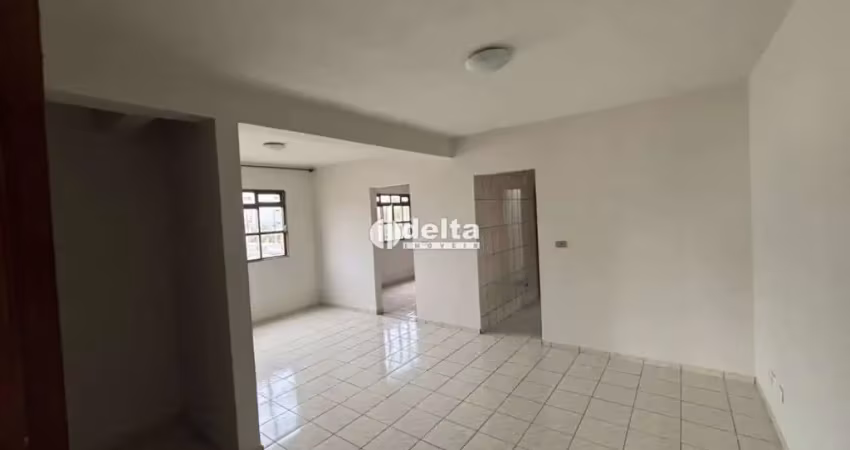 Apartamento com 3 quartos disponível para venda no bairro brasil em uberlândia-mg.