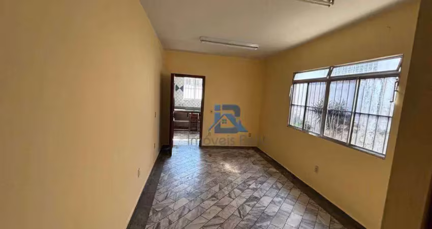 Casa com 4 quartos para alugar na Rua Benedita de Oliveira, Jardim São José, Itatiba