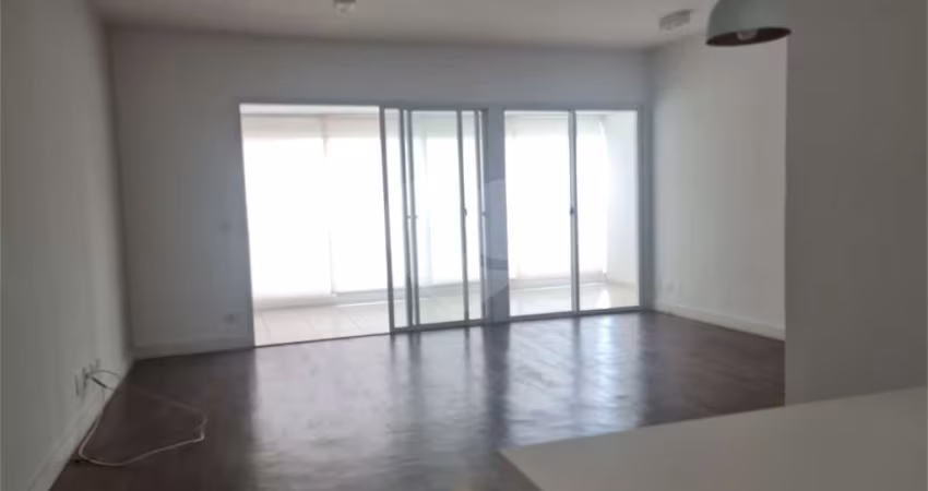Apartamento com 2 quartos à venda ou para locação em Parque Reboucas - SP