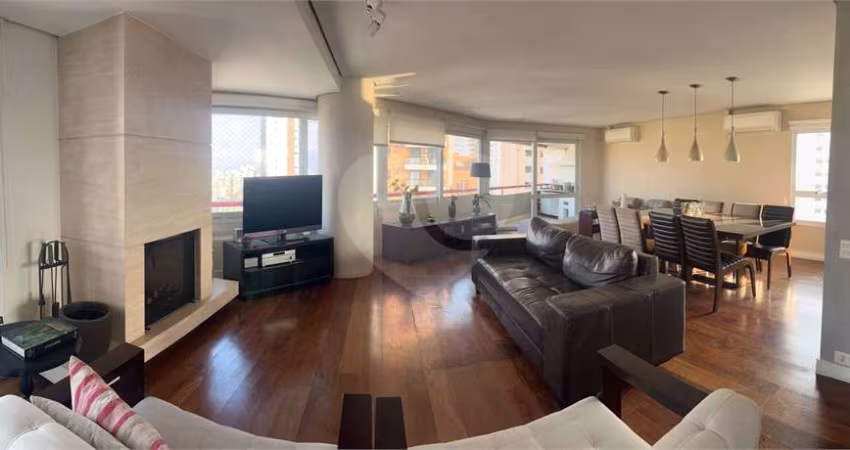 Apartamento com 4 quartos à venda ou para locação em Vila Andrade - SP