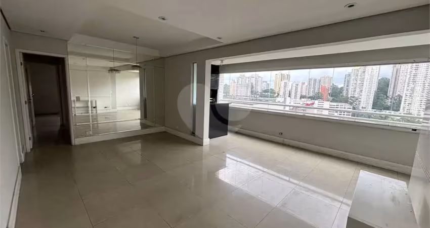 Apartamento com 3 quartos à venda em Vila Andrade - SP