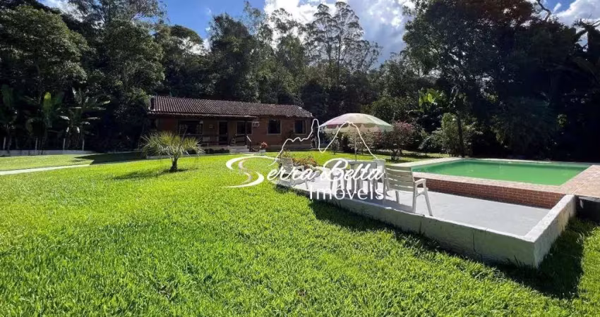 Casa com 3 dormitórios à venda, 160 m² por r$ 950.000,00 - albuquerque - teresópolis/rj
