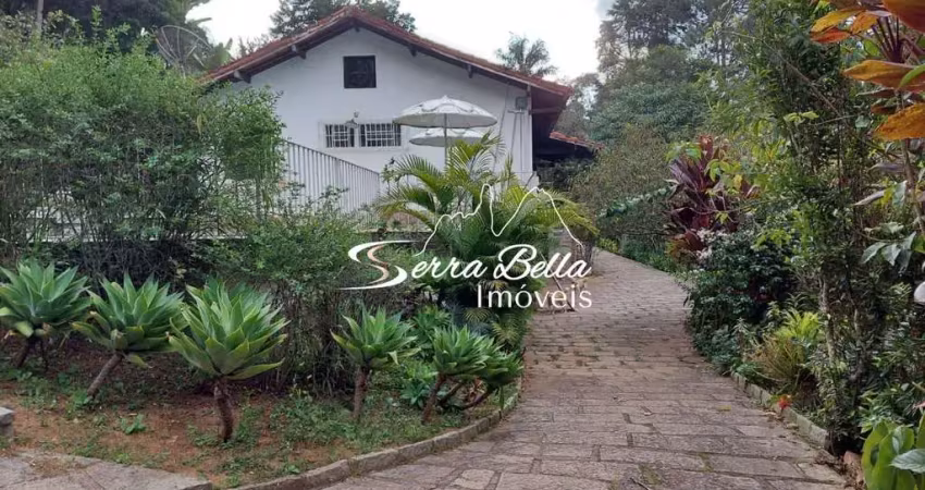 Casa com 3 dormitórios à venda, 174 m² por r$ 1.300.000,00 - albuquerque - teresópolis/rj