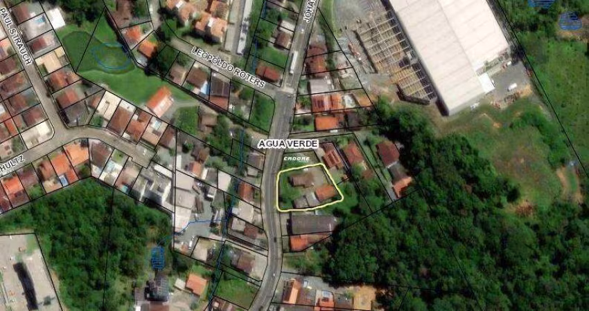 Excelente terreno no bairro Água Verde