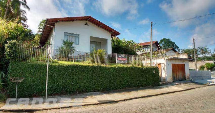 Excelente terreno Comercial e Residencial na Rua Divinópolis