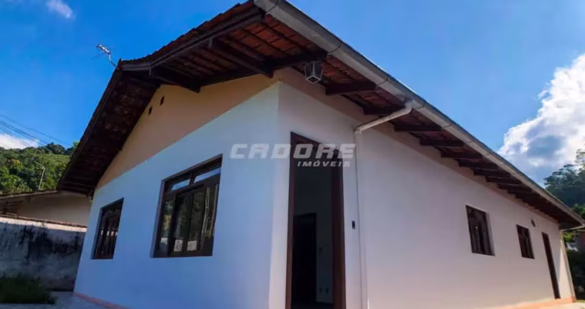 Casa com 3 quartos à venda no Valparaíso, Blumenau 