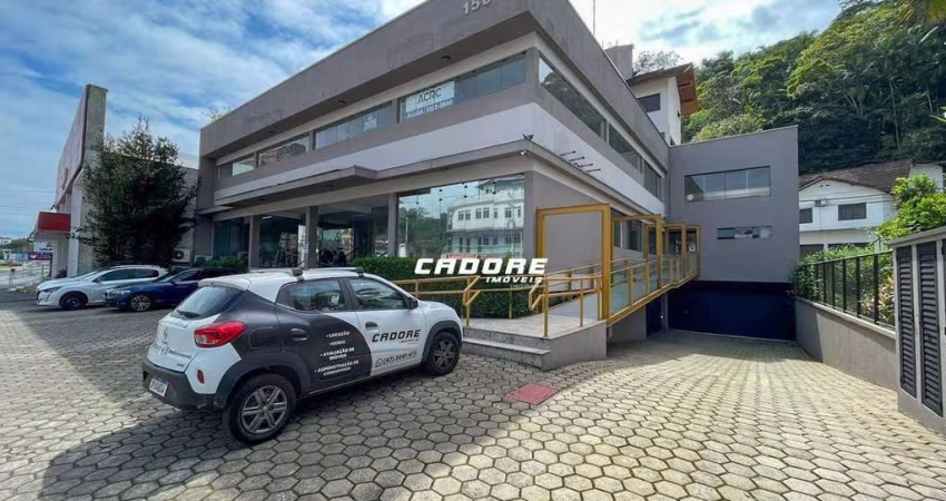 Excelente sala comercial com aproximadamente 533m² no bairro Ponta Aguda