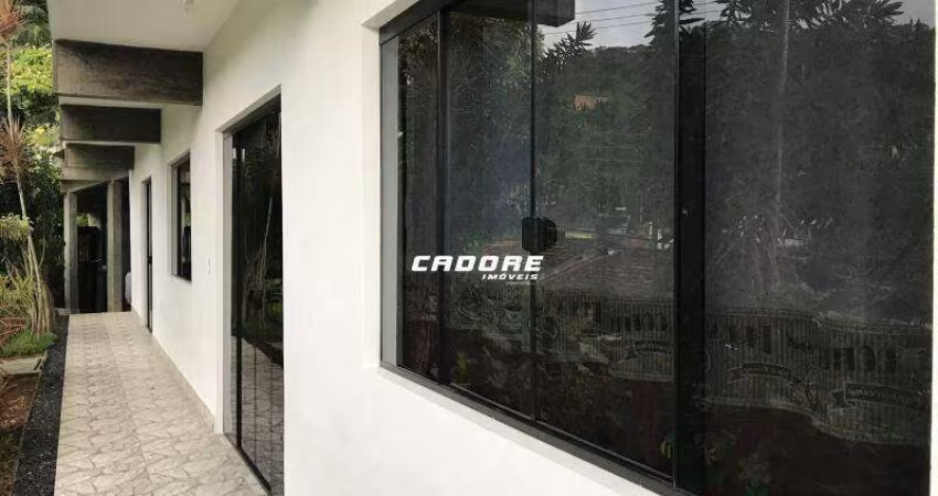 Apartamento térreo - Garcia / Cadore Imóveis.