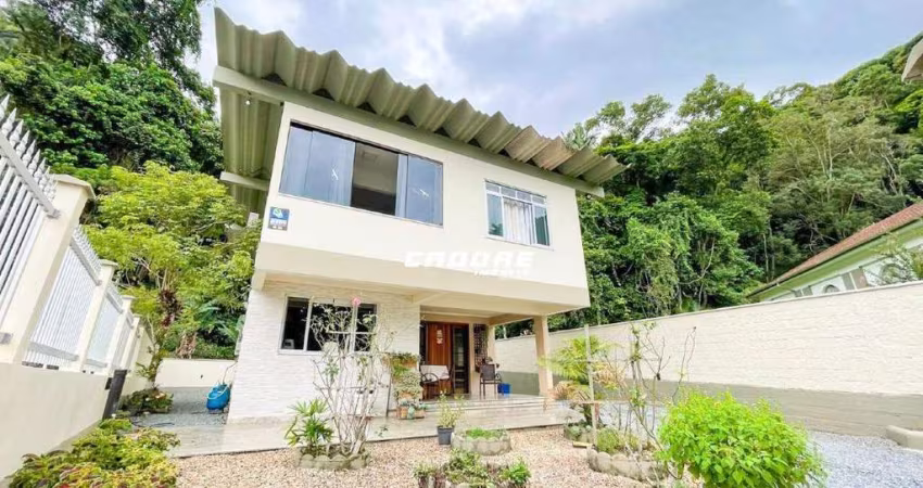 Excelente Casa Comercial/Residencial para locação no bairro Victor Konder I Cadore Imóveis.