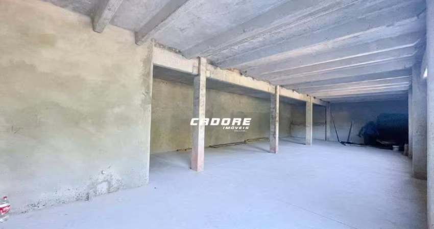 Excelente Sala comercial com aproximadamente 137m2 para locação no bairro Fortaleza I Cadore Imóveis