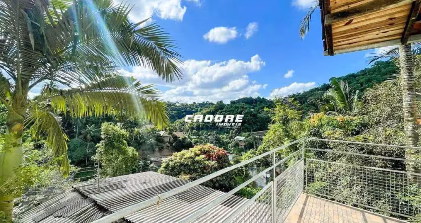 Casa Superior para locação no bairro Garcia I Cadore Imóveis