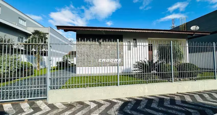 Casa com 4 dormitórios e localização privilegiada - escola agricola