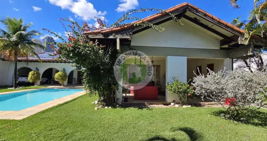 Luxuosa casa em condomínio à venda na barra da tijuca, rio de janeiro-rj: 5 quartos, 3 suítes, 1 sala, 5 banheiros, 5 vagas, 700m².